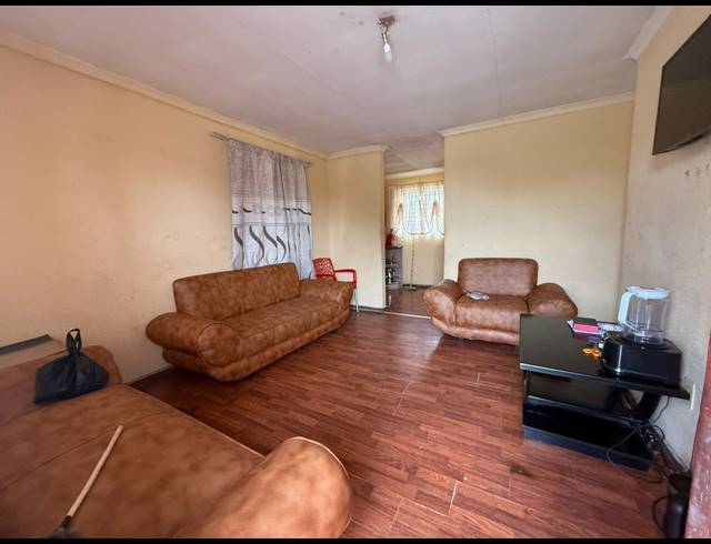 3 BEDROOM HOUSE FOR SALE IN MERITING